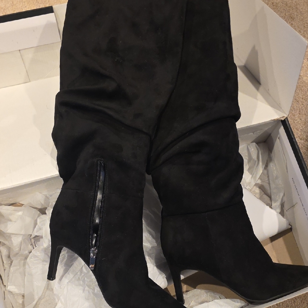 Elegant Black Women's Boots